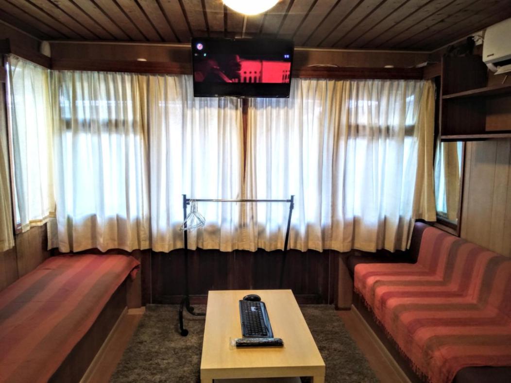 Two Rooms Rustic House - Self Check-In Bucureşti Exterior foto