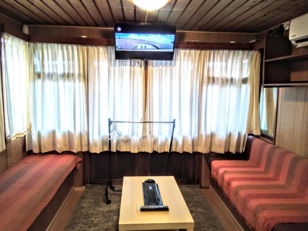 Two Rooms Rustic House - Self Check-In Bucureşti Exterior foto