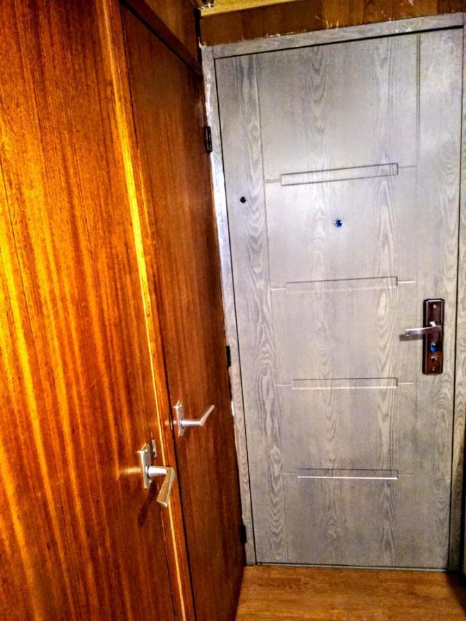 Two Rooms Rustic House - Self Check-In Bucureşti Exterior foto