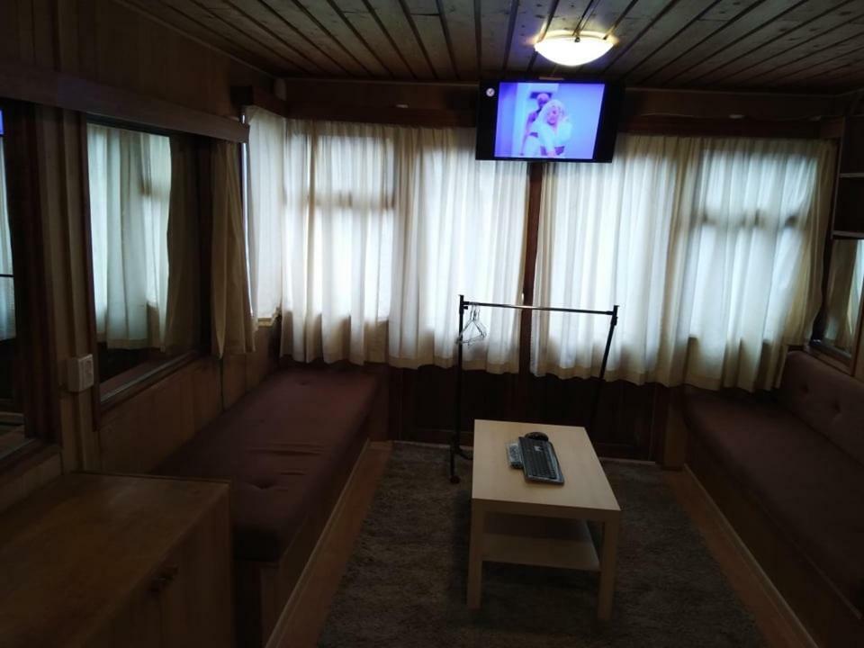 Two Rooms Rustic House - Self Check-In Bucureşti Exterior foto